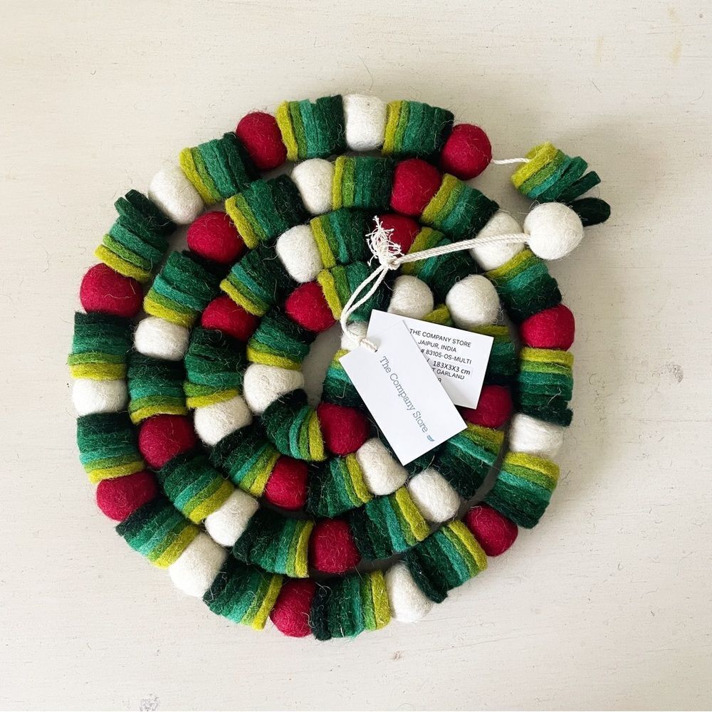 The Company Store NWT Christmas Holiday Wool Garland - Picture 1 of 5